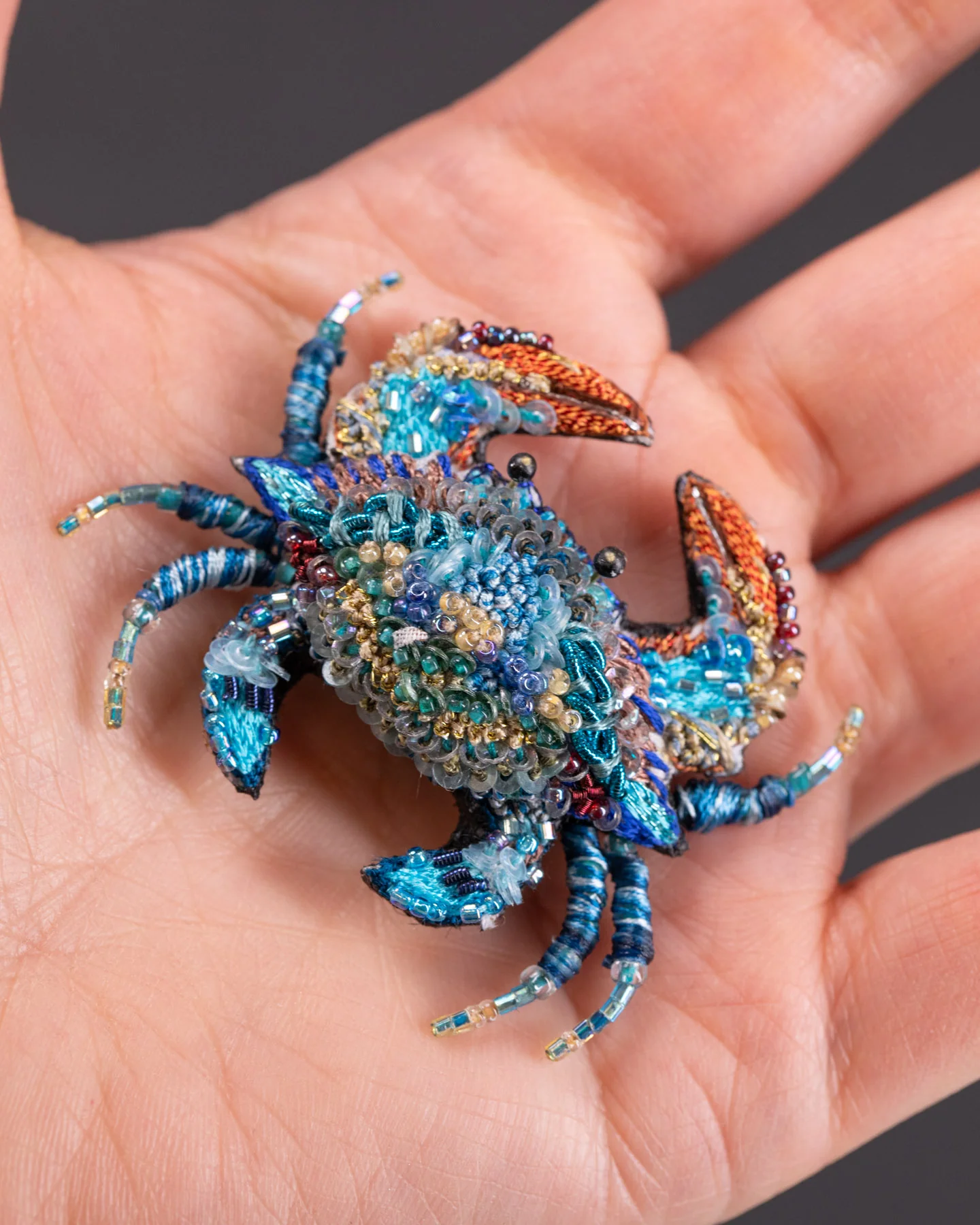 Blue Crab Brooch Pin - Trovelore - Image 3