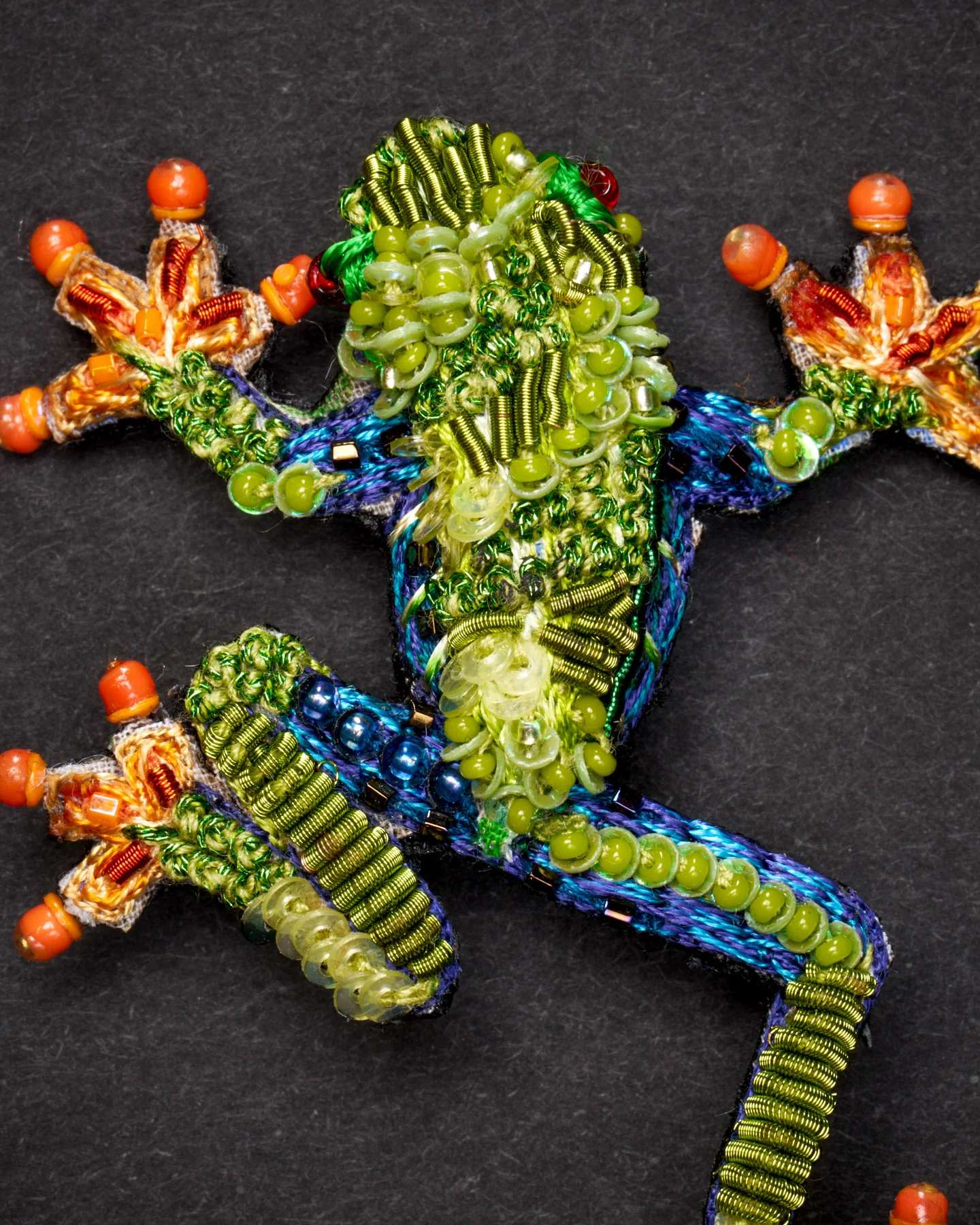 Red Eyed Tree Frog Brooch Pin - Trovelore - Image 2