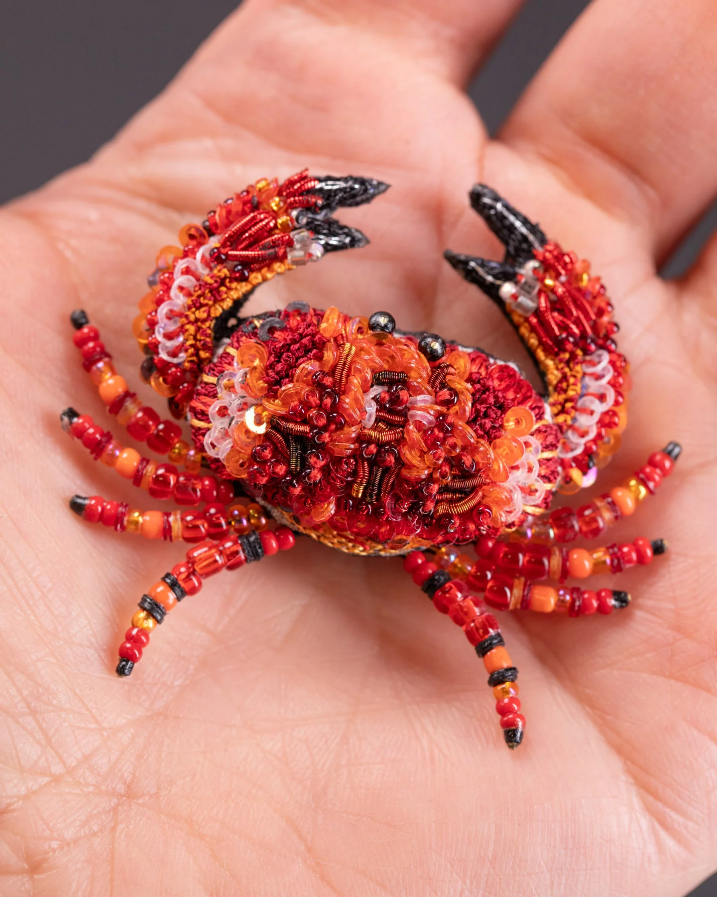 Red Rock Crab Brooch Pin - Trovelore - Image 3